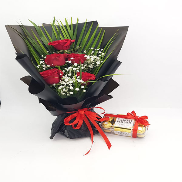 Red rose chocolate combo | Flower Gift Center