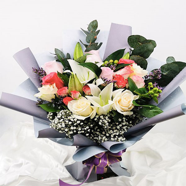 Mix Lily And Rose Bouquet