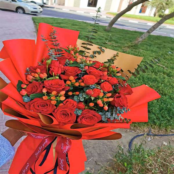 red-bouquet2.jpg