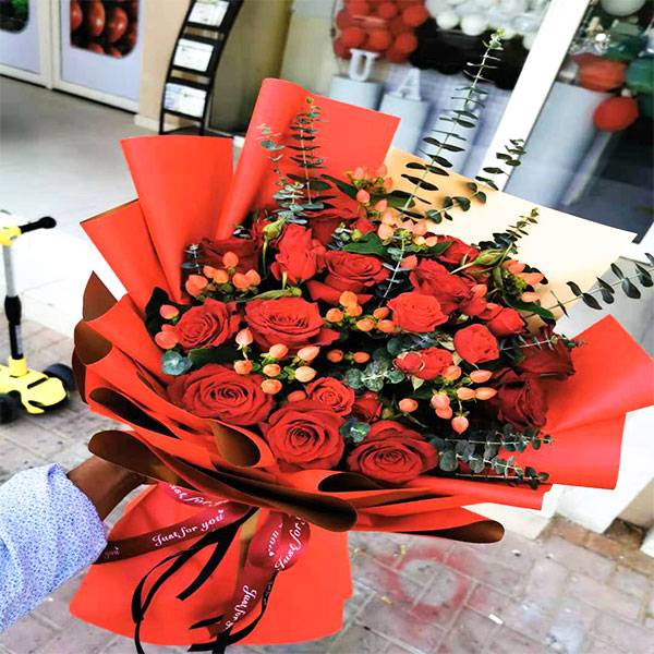 red-bouquet3.jpg