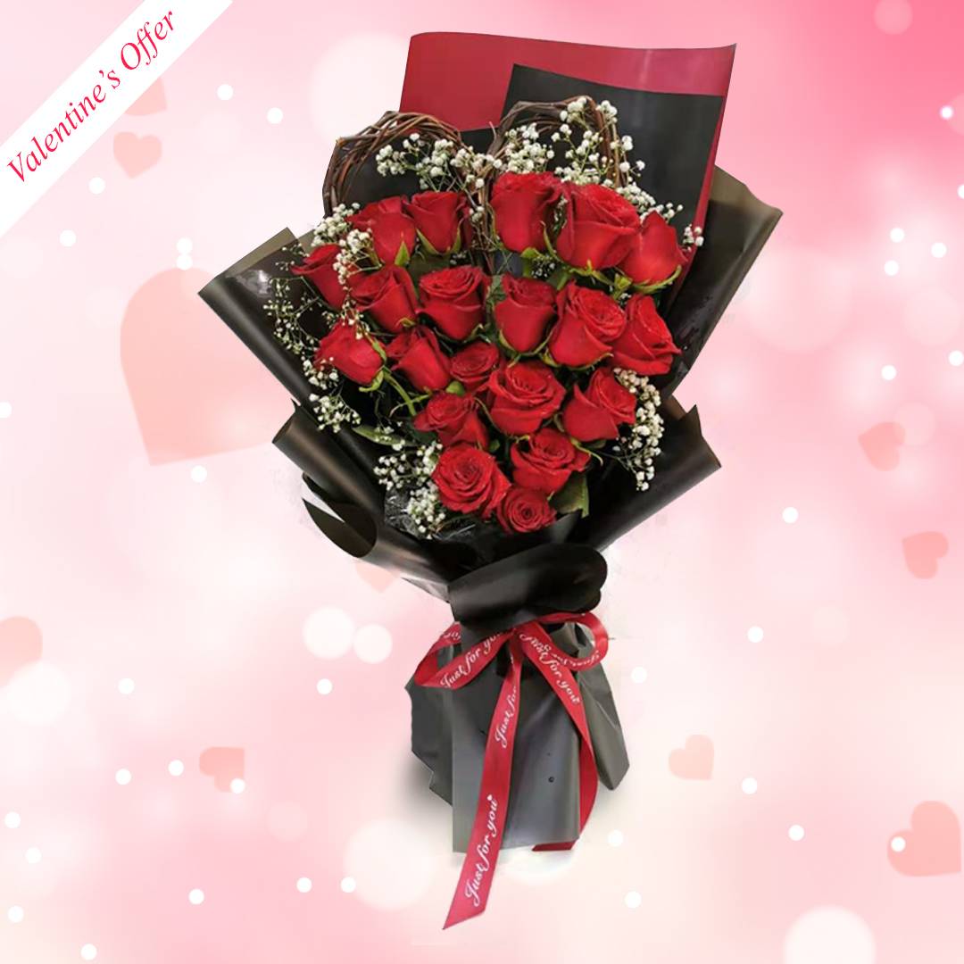 Pretty you Red Rose Floral Bouquet | Flower Gift Center