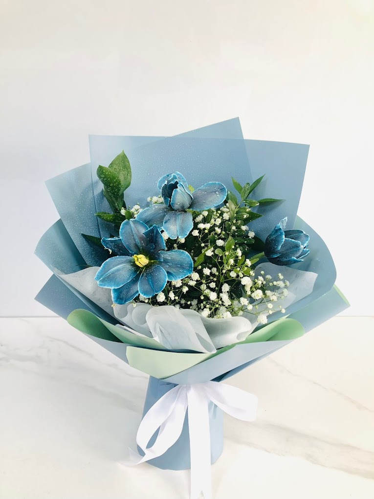 BLUE TULIP BOUQUET | Flower Gift Center