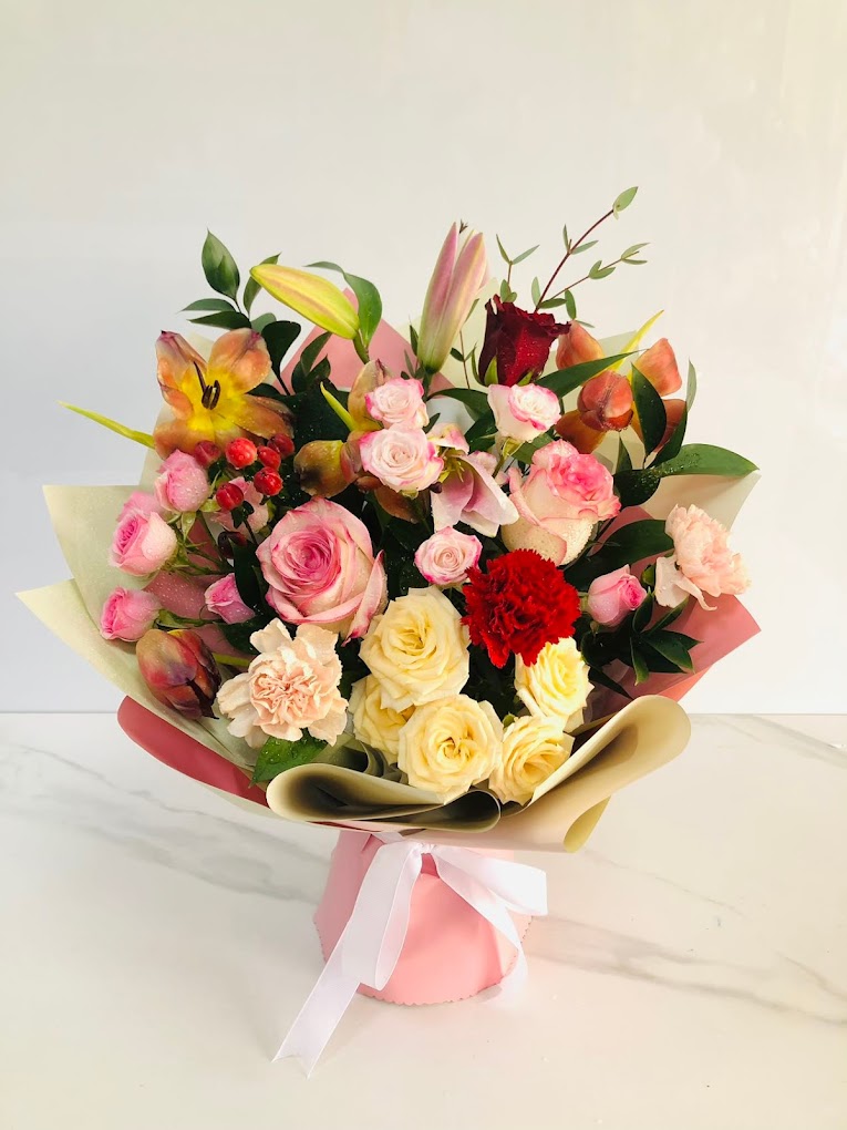 Mix Bouquet with Lily and Baby Rose