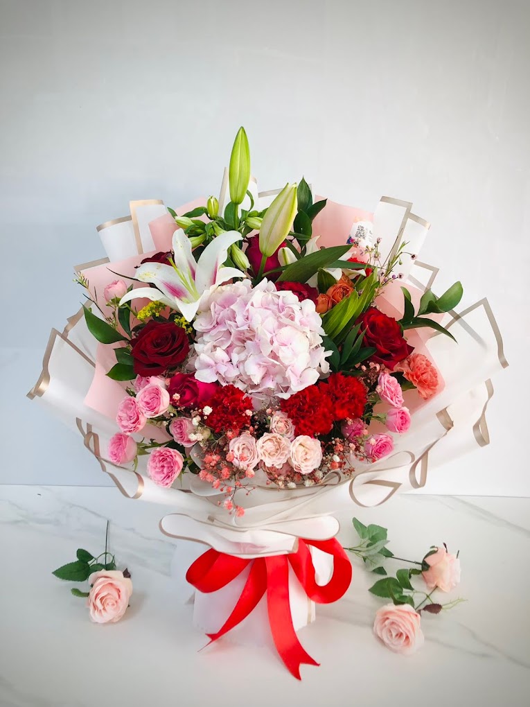 Mix Flower with Pink Hydrangea | Flower Gift Center