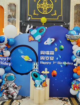Astronaut decoration of kids | Flower Gift Center