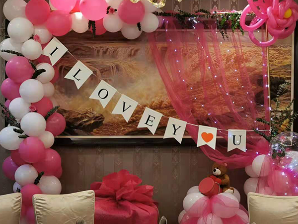 Love Decoration | Flower Gift Center